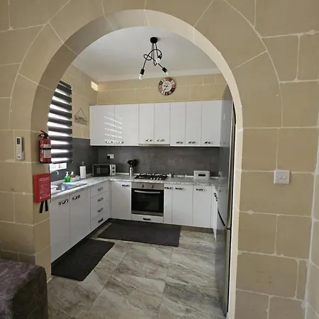 Serina Apartamento Marsalforn